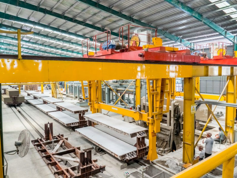 dây chuyền sản xuất gạch bê tông khí chưng áp vô cùng hiện đại