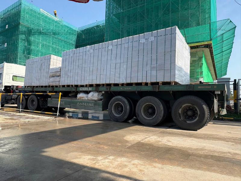 giao hàng gạch không nung tại các dự án cao tầng